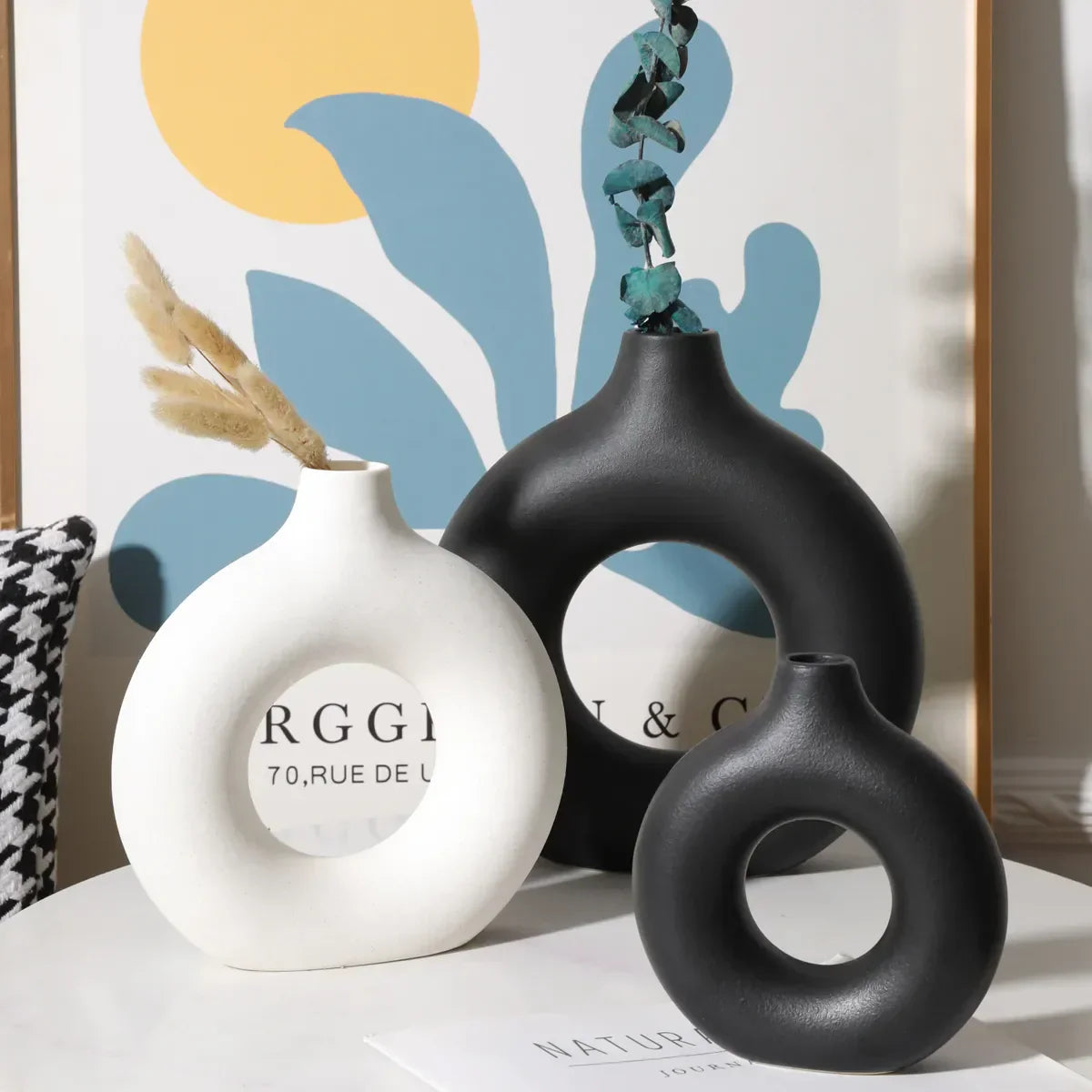 Elegante Vase für ein ruhiges Interieur