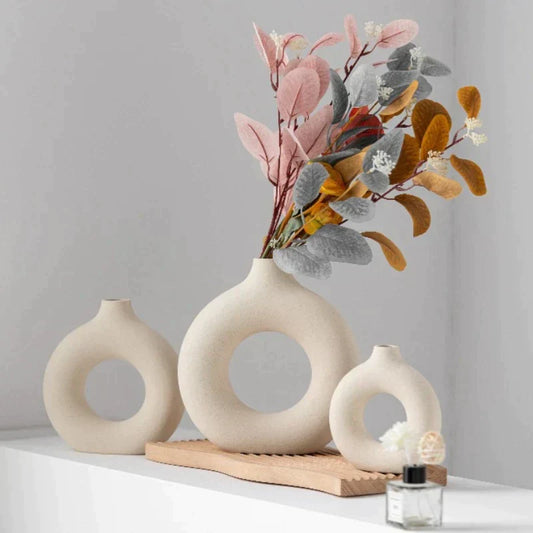 Elegante Vase für ein ruhiges Interieur